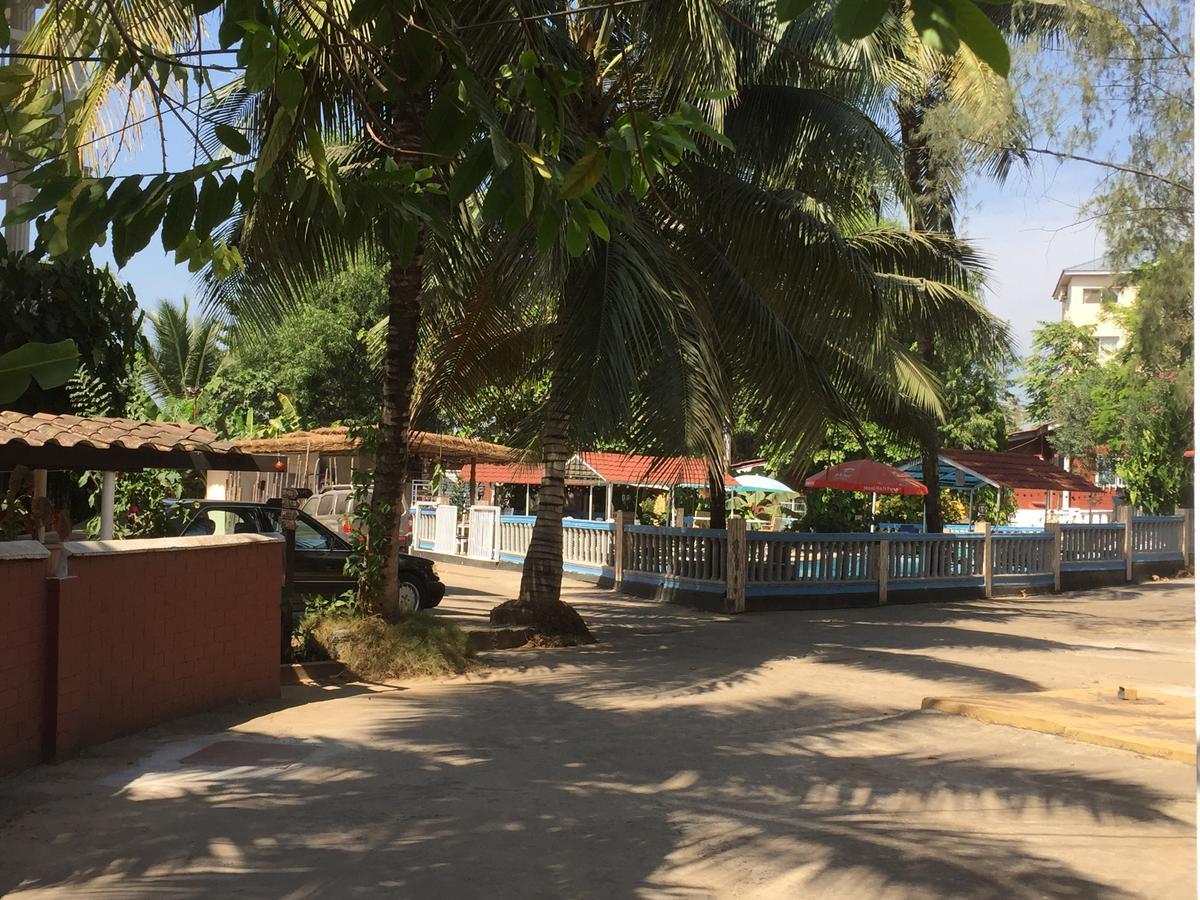 The Family Kingdom Resort Freetown Buitenkant foto