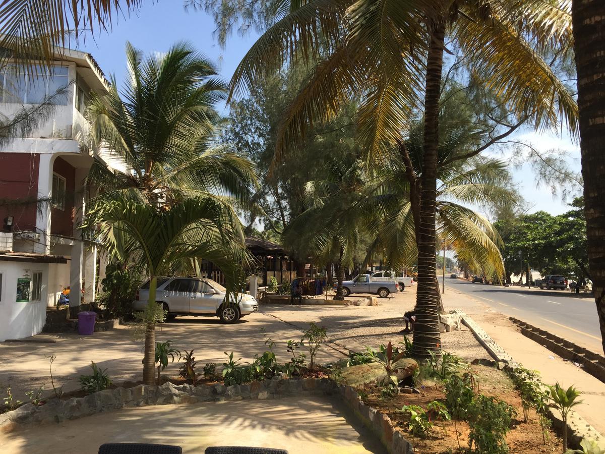 The Family Kingdom Resort Freetown Buitenkant foto