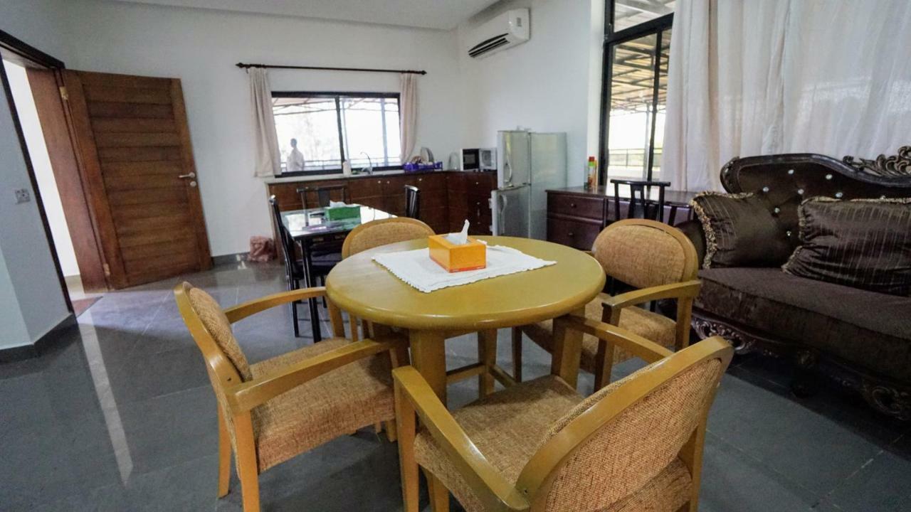 The Family Kingdom Resort Freetown Buitenkant foto