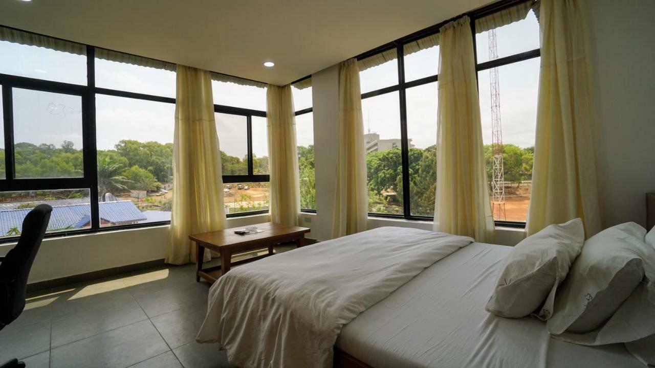 The Family Kingdom Resort Freetown Buitenkant foto