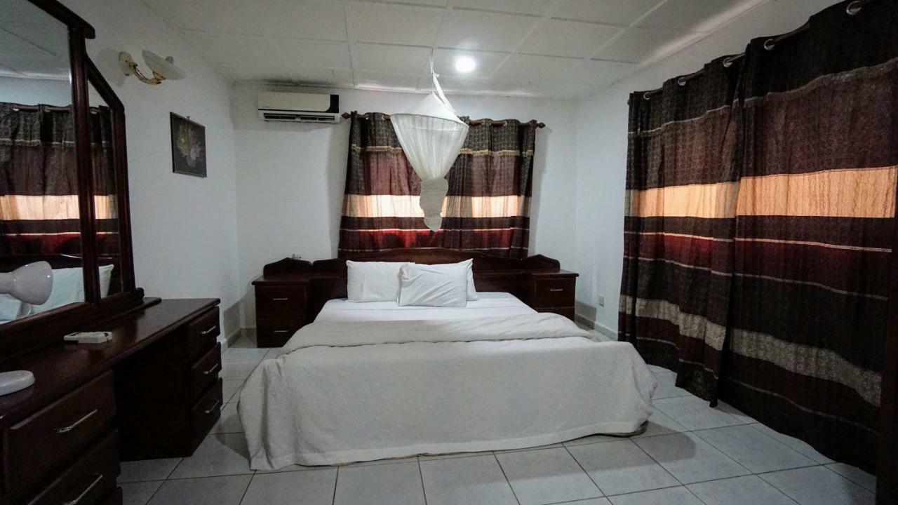 The Family Kingdom Resort Freetown Buitenkant foto